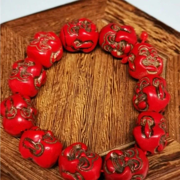 Good Chinese Old Collection Exquisite Red Coral Carved Buddha head Bracelet SD4